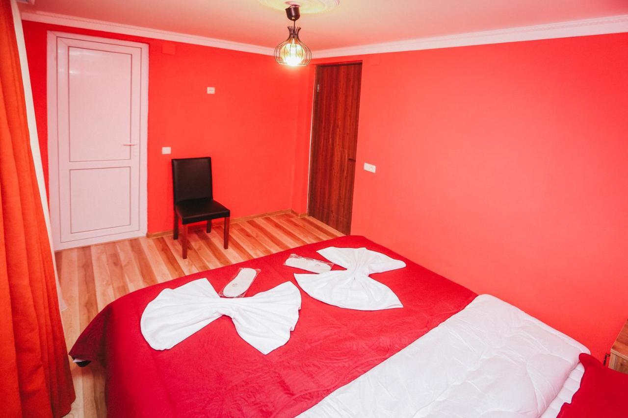 Bebo Babu Guest House Кутаїсі Екстер'єр фото