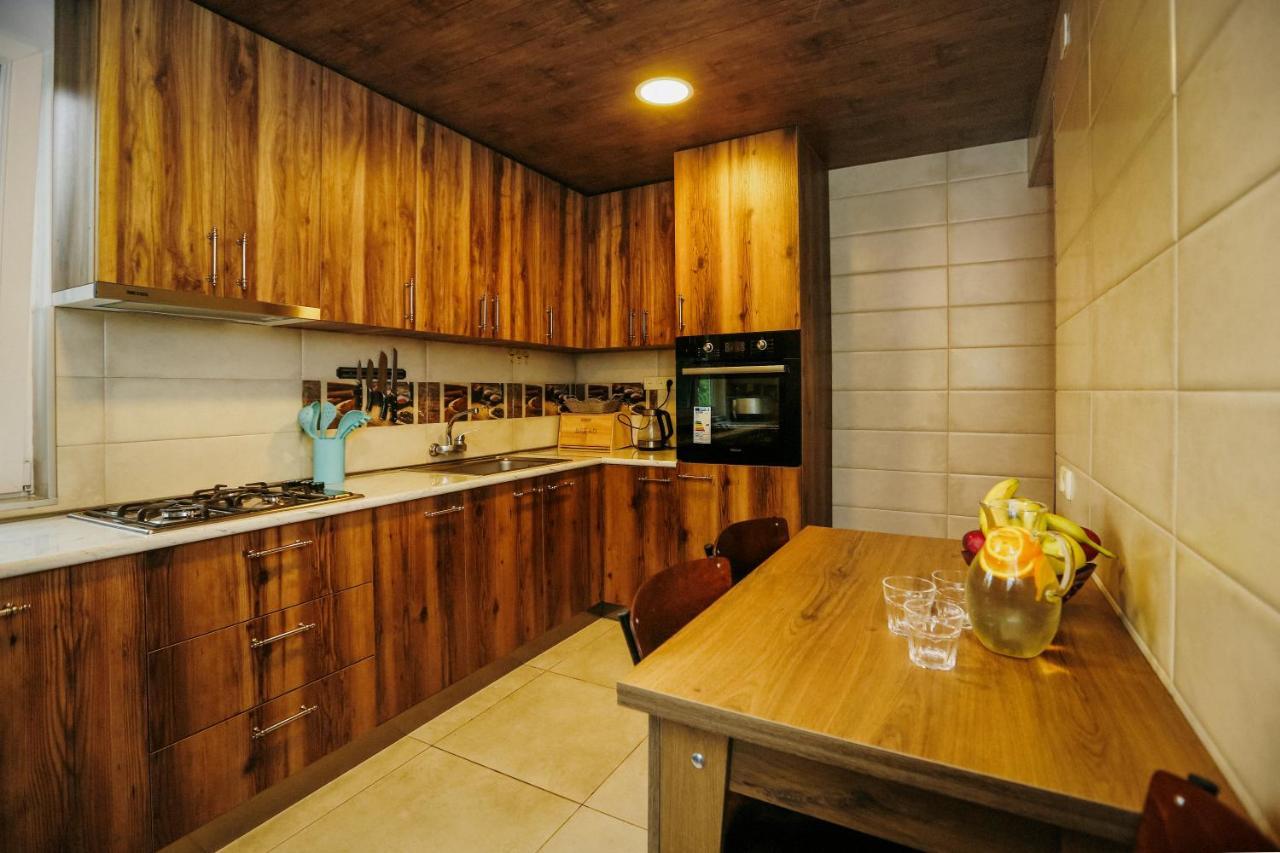 Bebo Babu Guest House Кутаїсі Екстер'єр фото